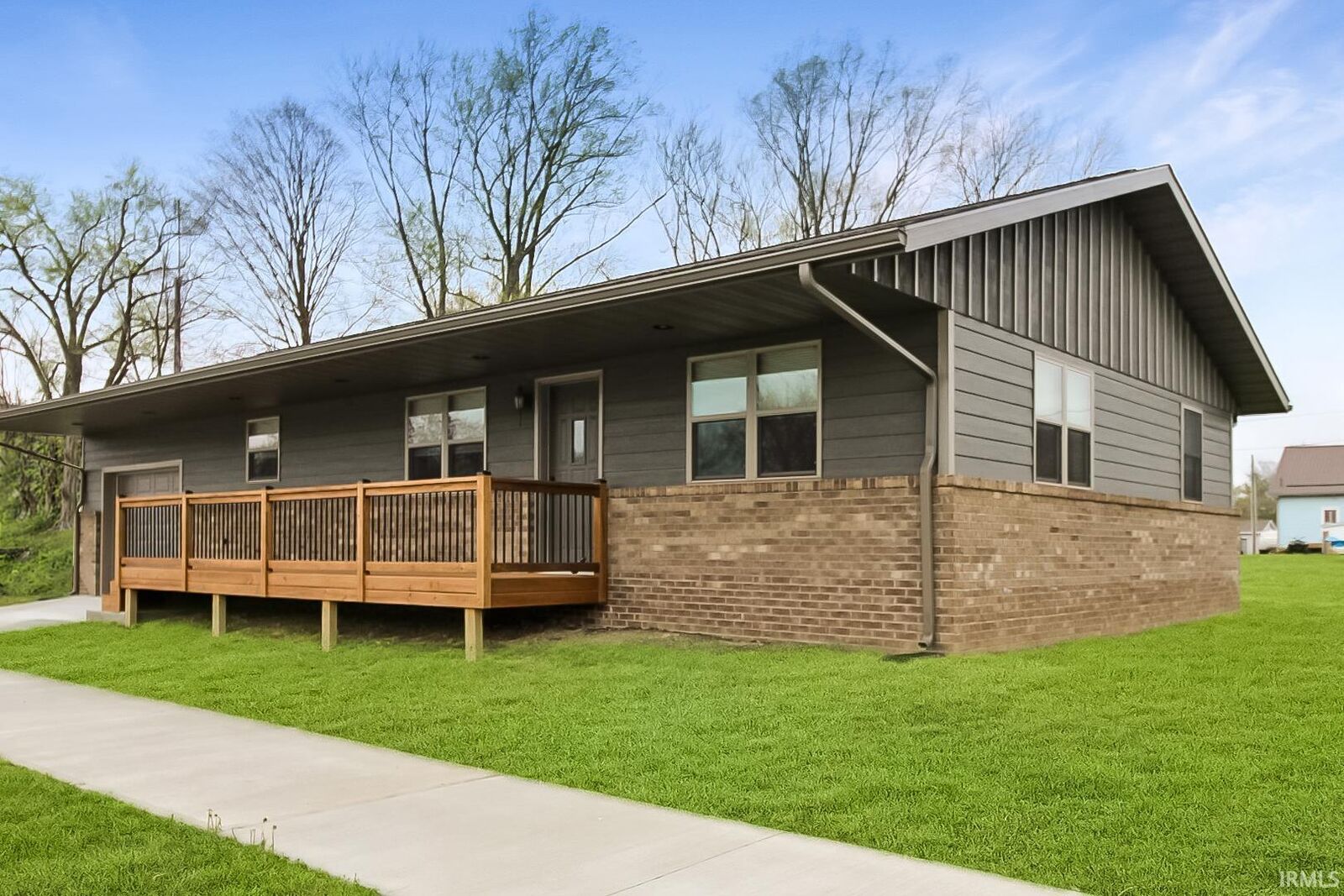 Property Photo:  226 E Oak Street  IN 47670 