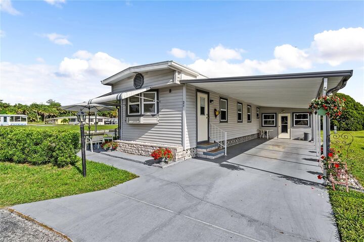420 49th Street E 28  Palmetto FL 34221 photo