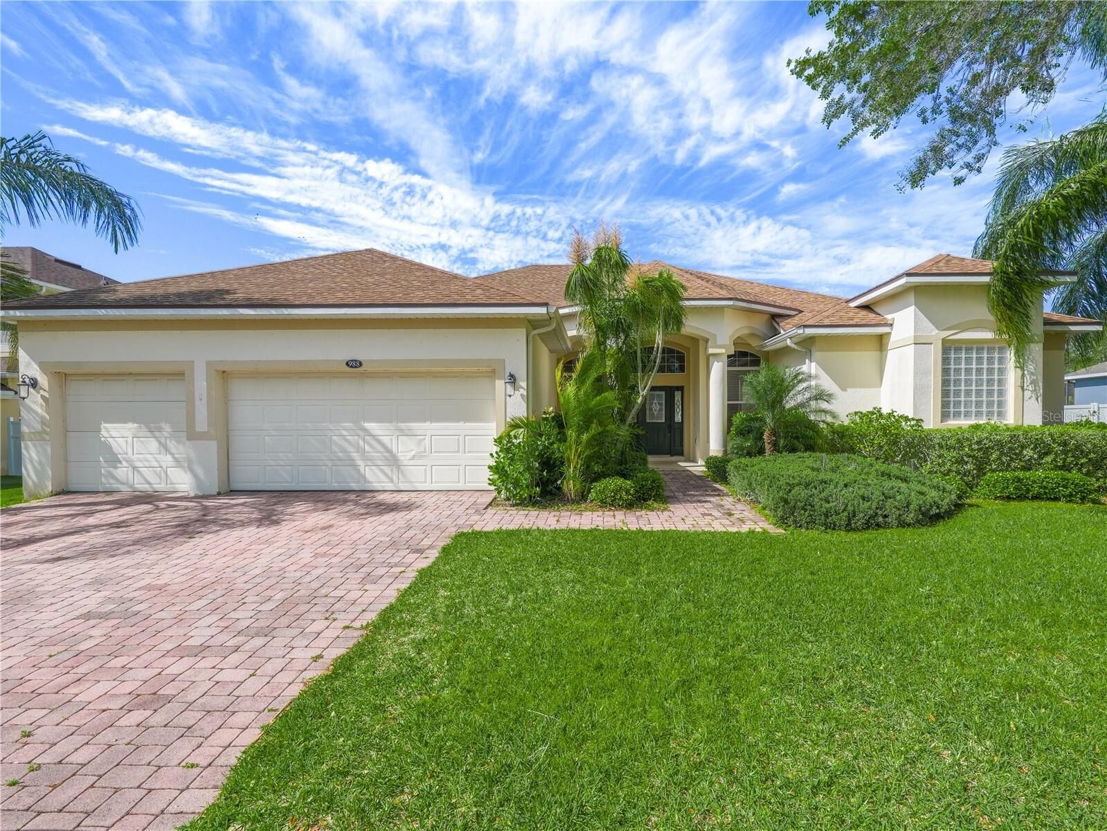 Property Photo:  988 Classic View Drive  FL 33823 