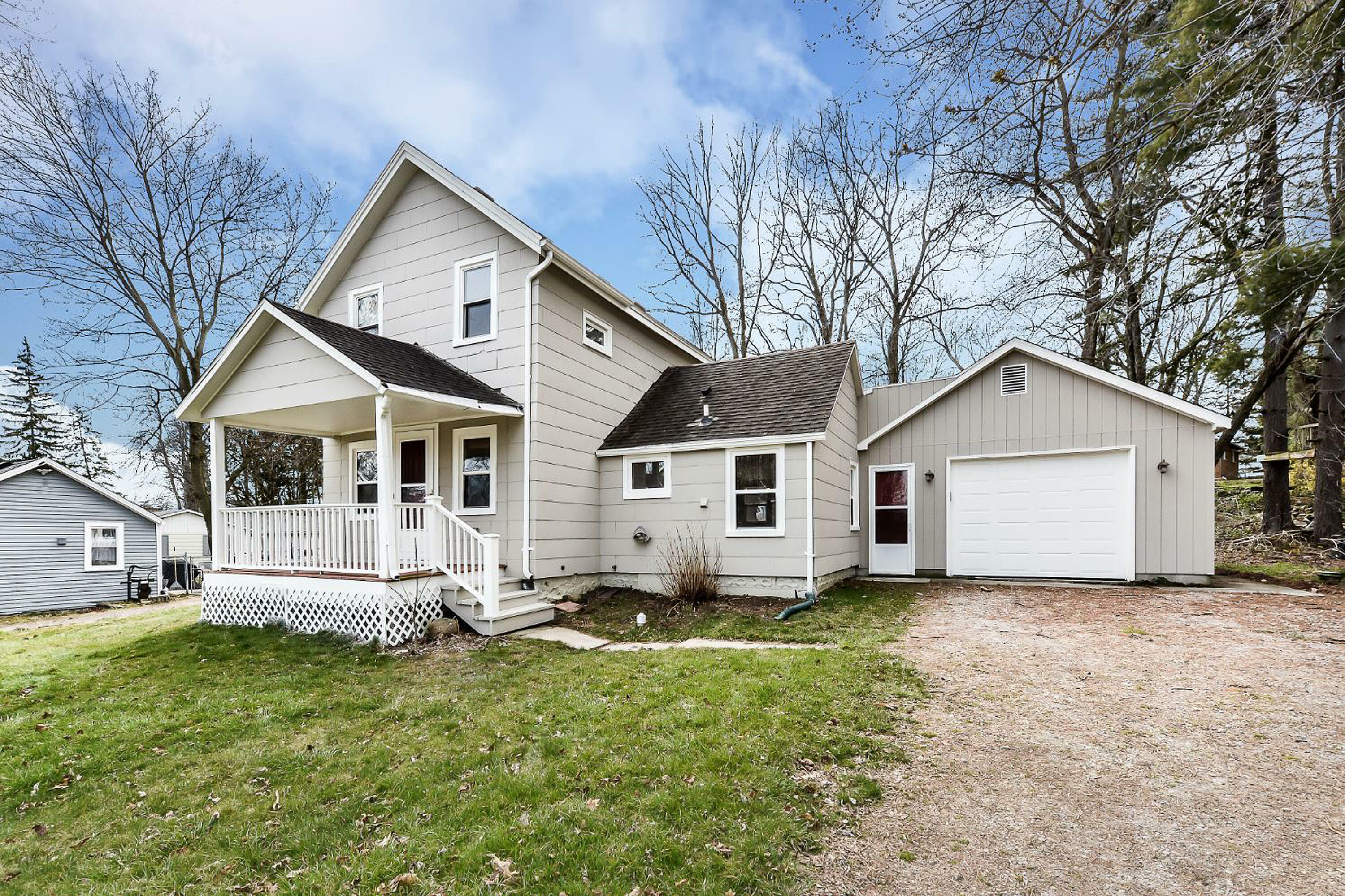 Property Photo:  159 Whitlock Street  MI 48176 