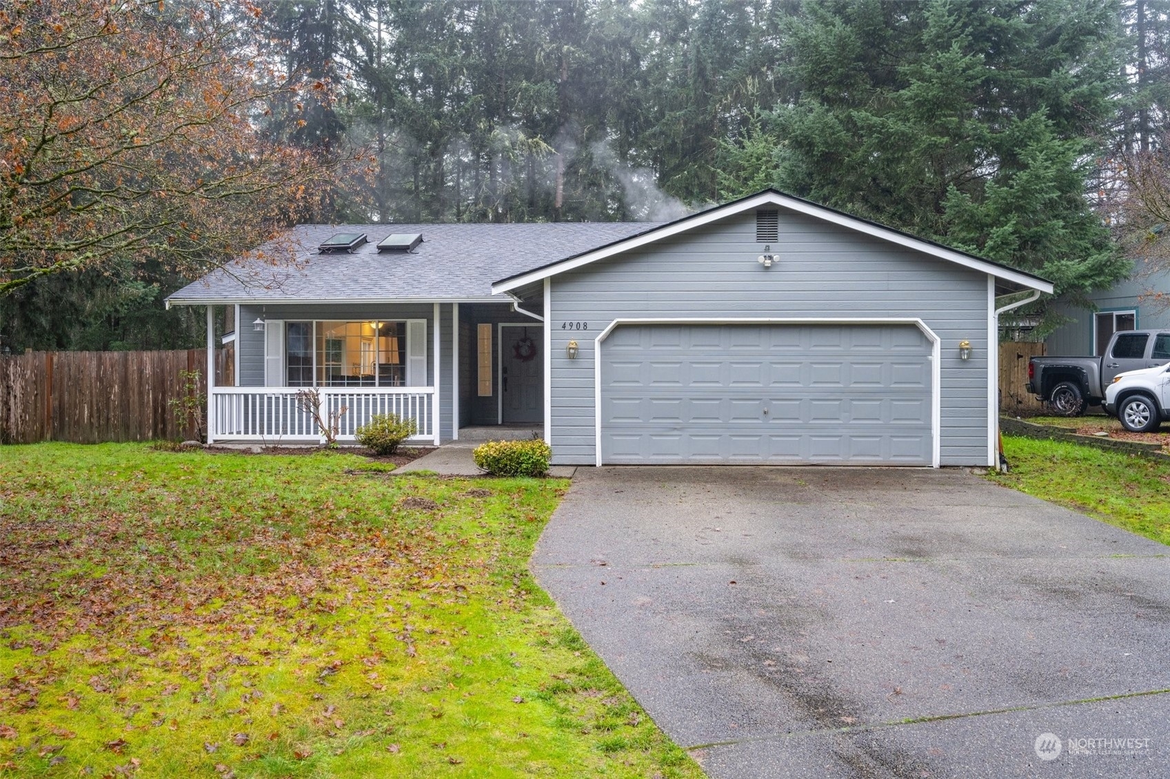 Property Photo:  4908 245th Street E  WA 98338 