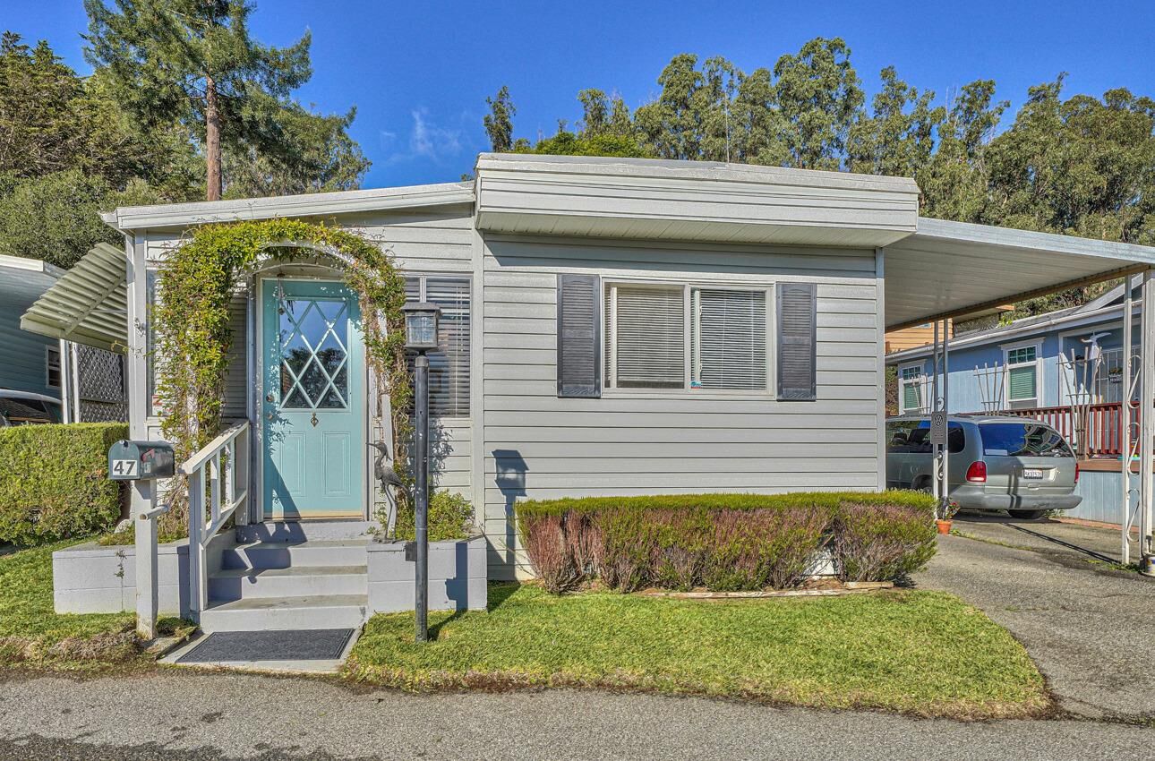 Property Photo:  8710 Prunedale North Road 47  CA 93907 