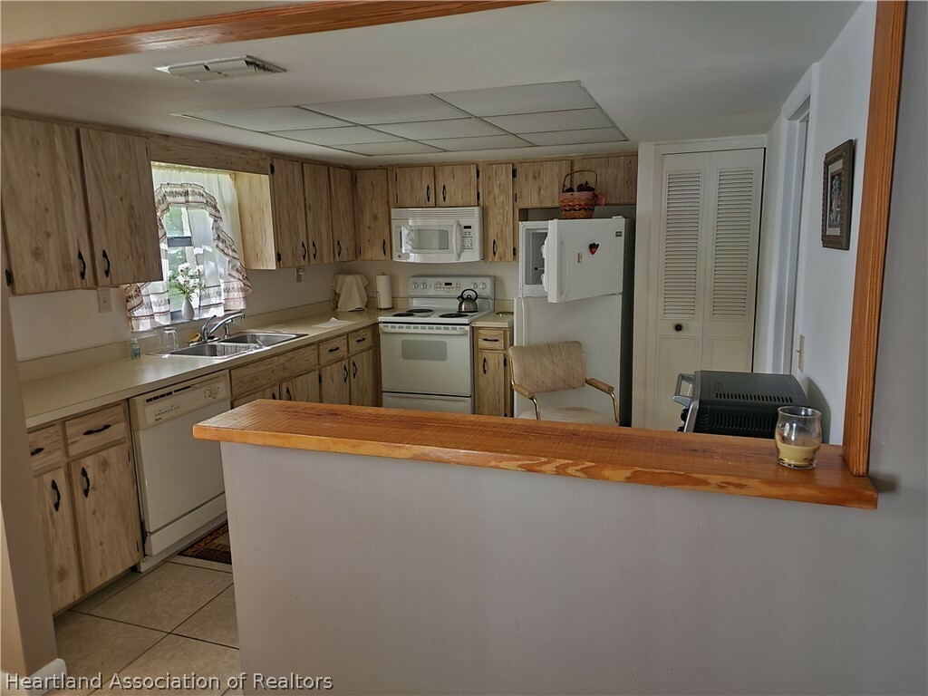 Property Photo:  3 A Miracle #C Avenue  FL 33825-6069 