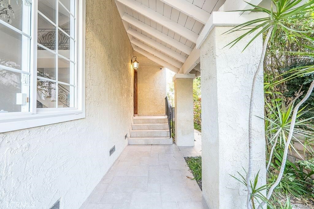 Property Photo:  10211 Clematis Court 44  CA 90077 