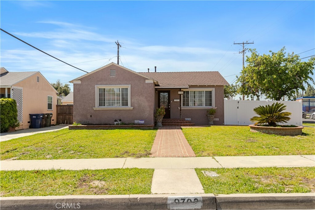 Property Photo:  9702 Nova Street  CA 90660 