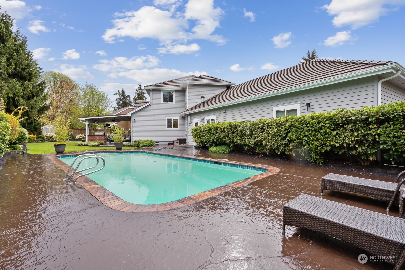 Property Photo:  831 21st Street NW  WA 98371 