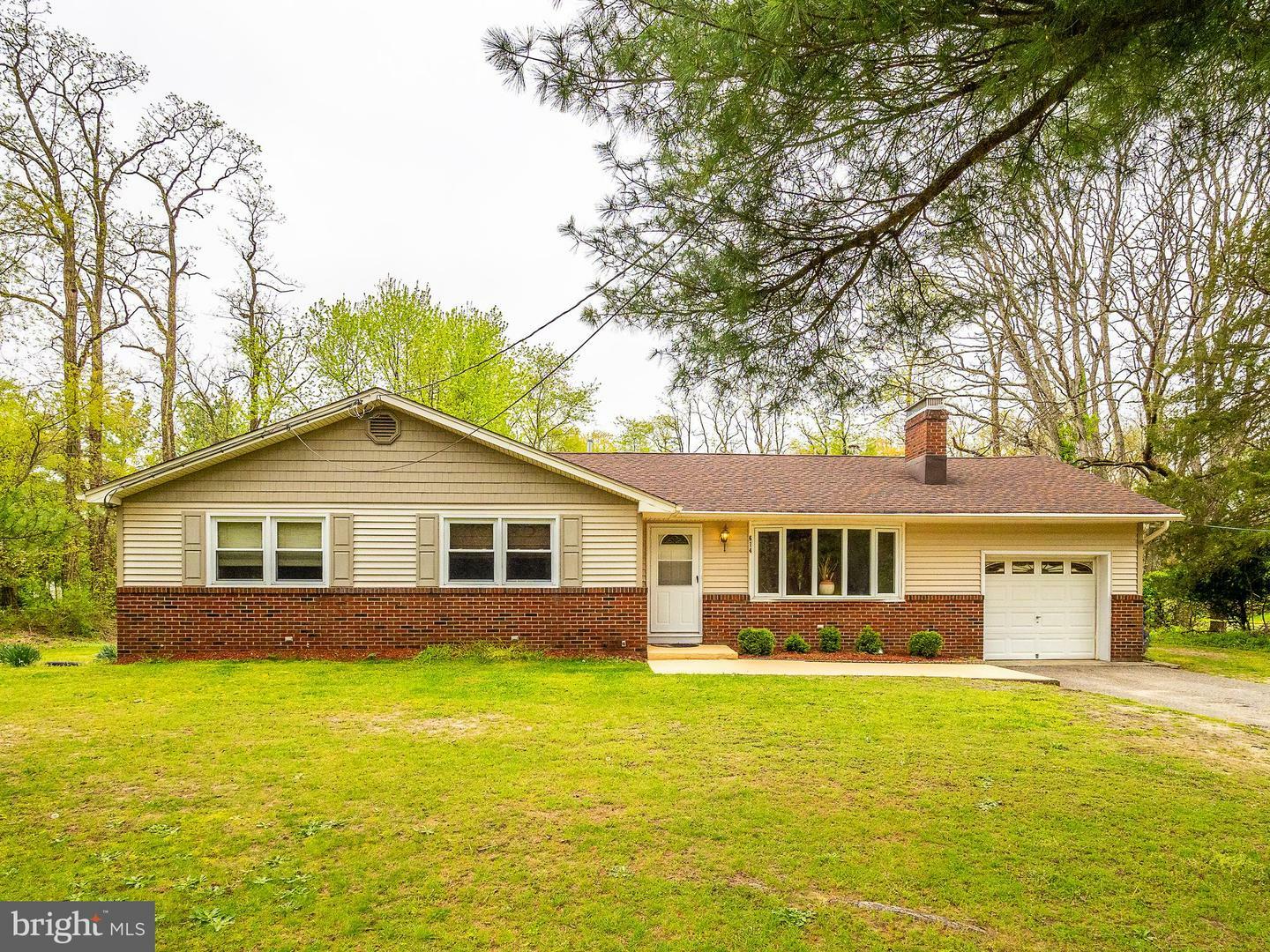 Property Photo:  614 Hartford Road  NJ 08054 