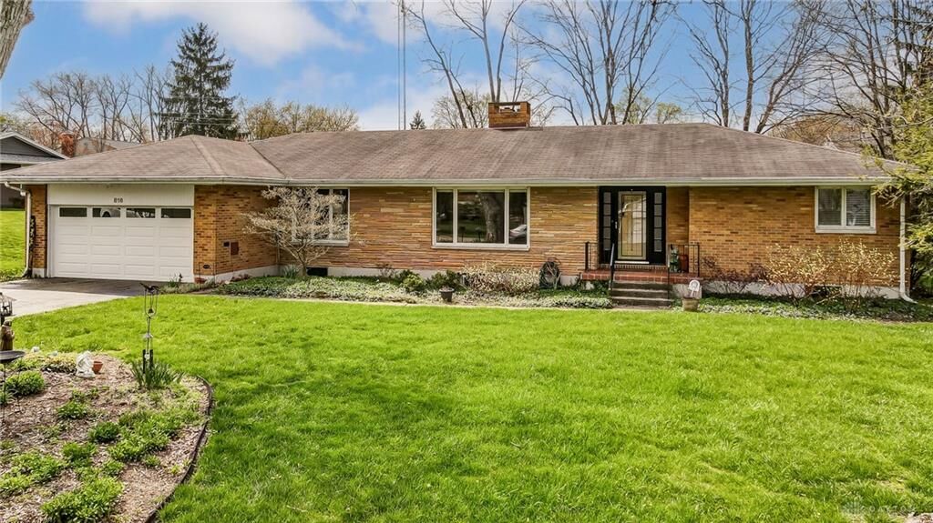 Property Photo:  816 Schrubb Drive  OH 45429