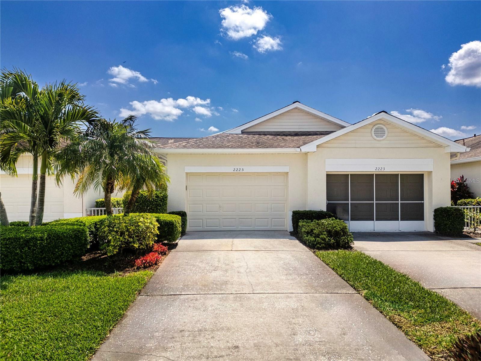 Property Photo:  2225 Nantucket Drive 56  FL 33573 