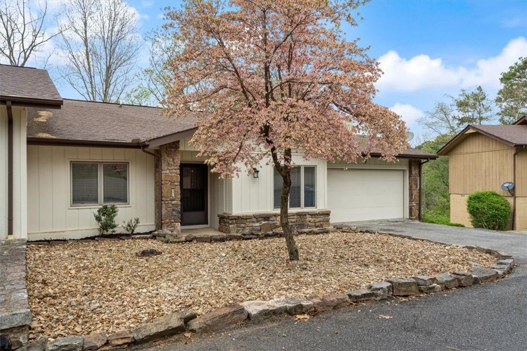 Property Photo: 3 Rayburn Lane AR 72714