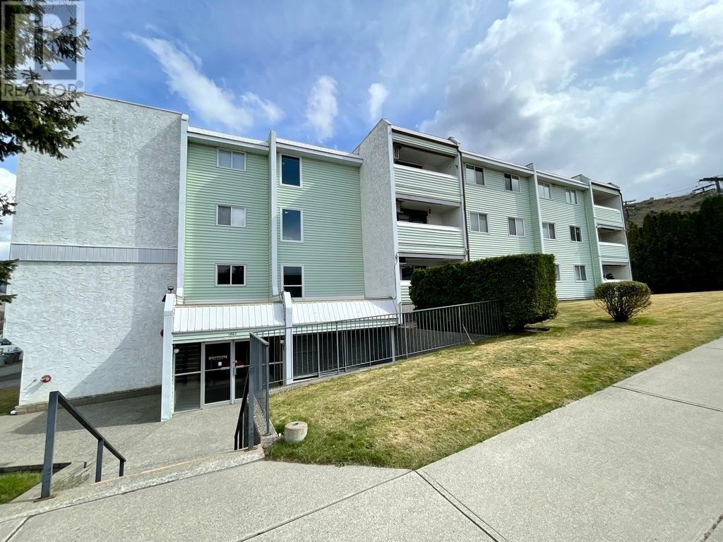 Property Photo:  1085 12th Ave 312  BC V2C 6A2 