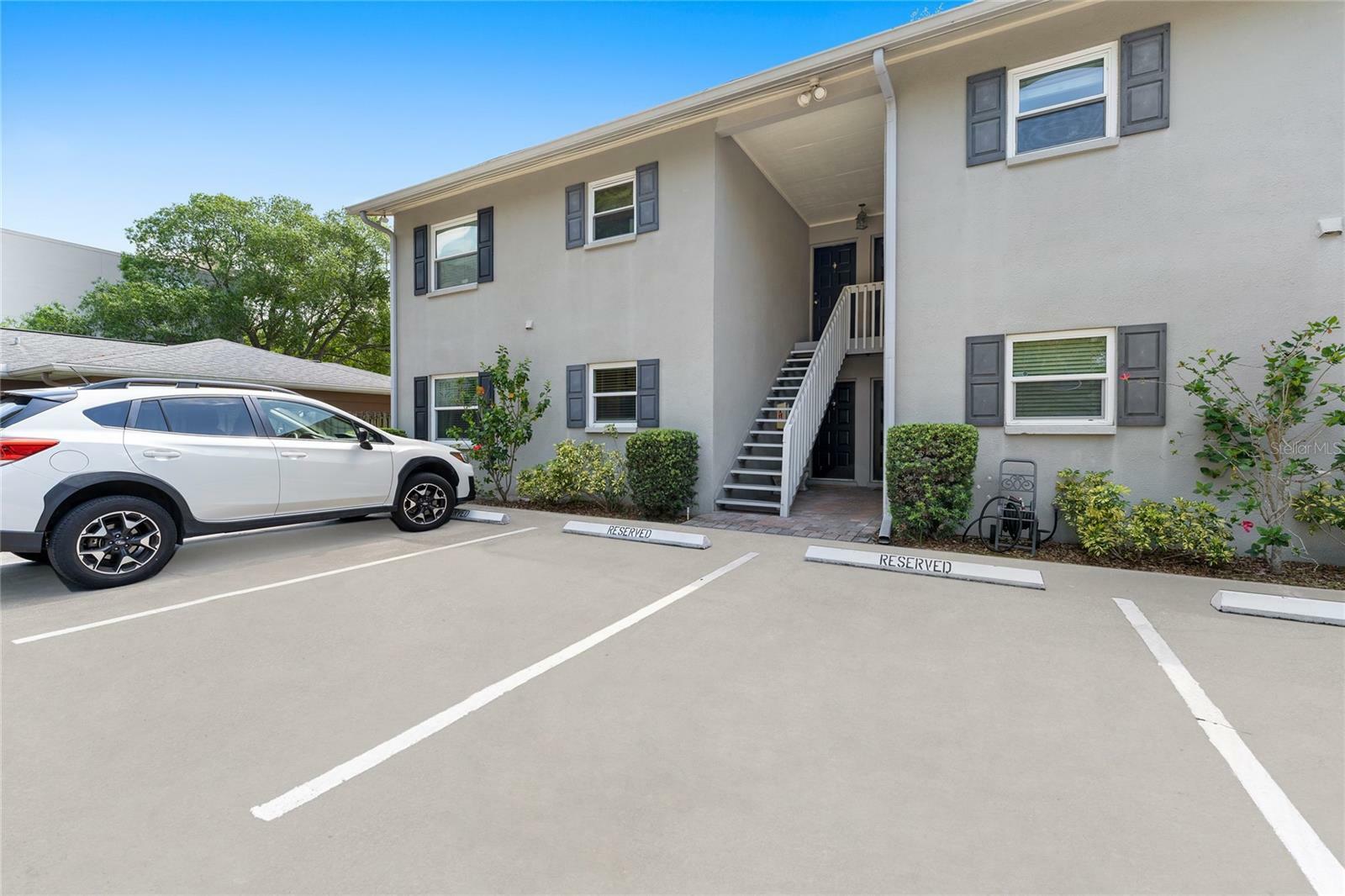 Property Photo: 2410 W Texas Avenue FL 33629