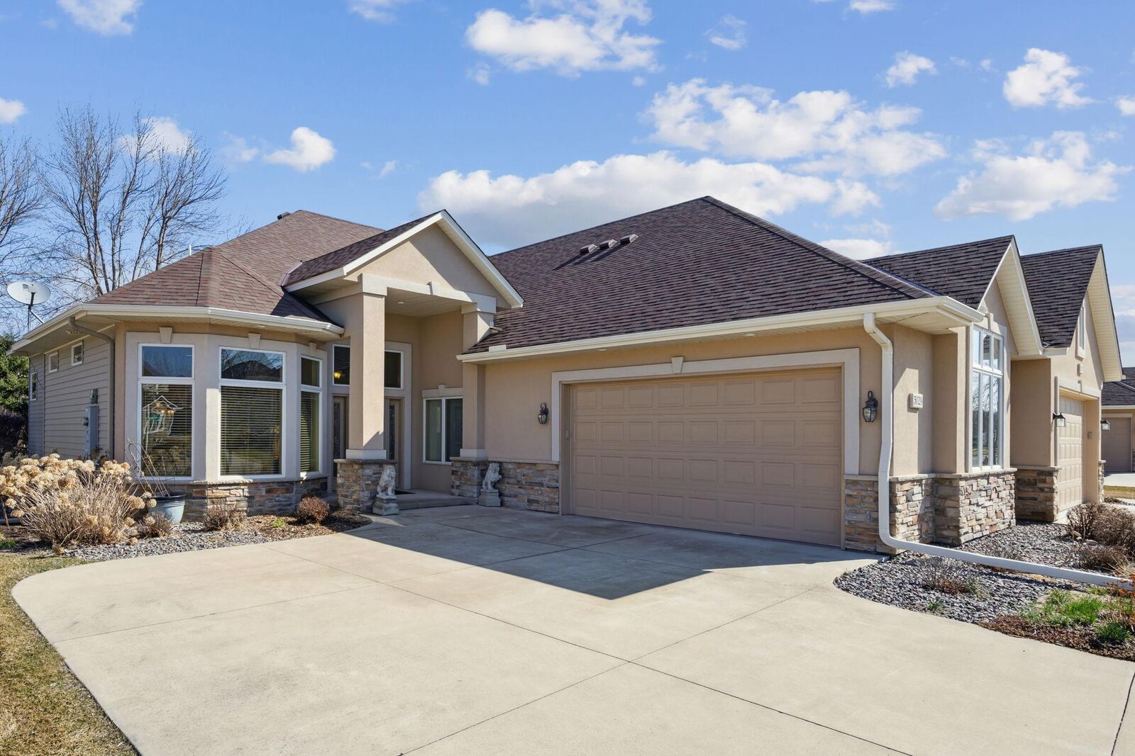 Property Photo: 3029 118th Avenue NE MN 55449