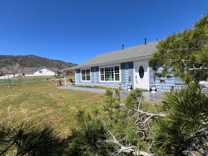 21201 Ridgeway Drive  Tehachapi CA 93561 photo