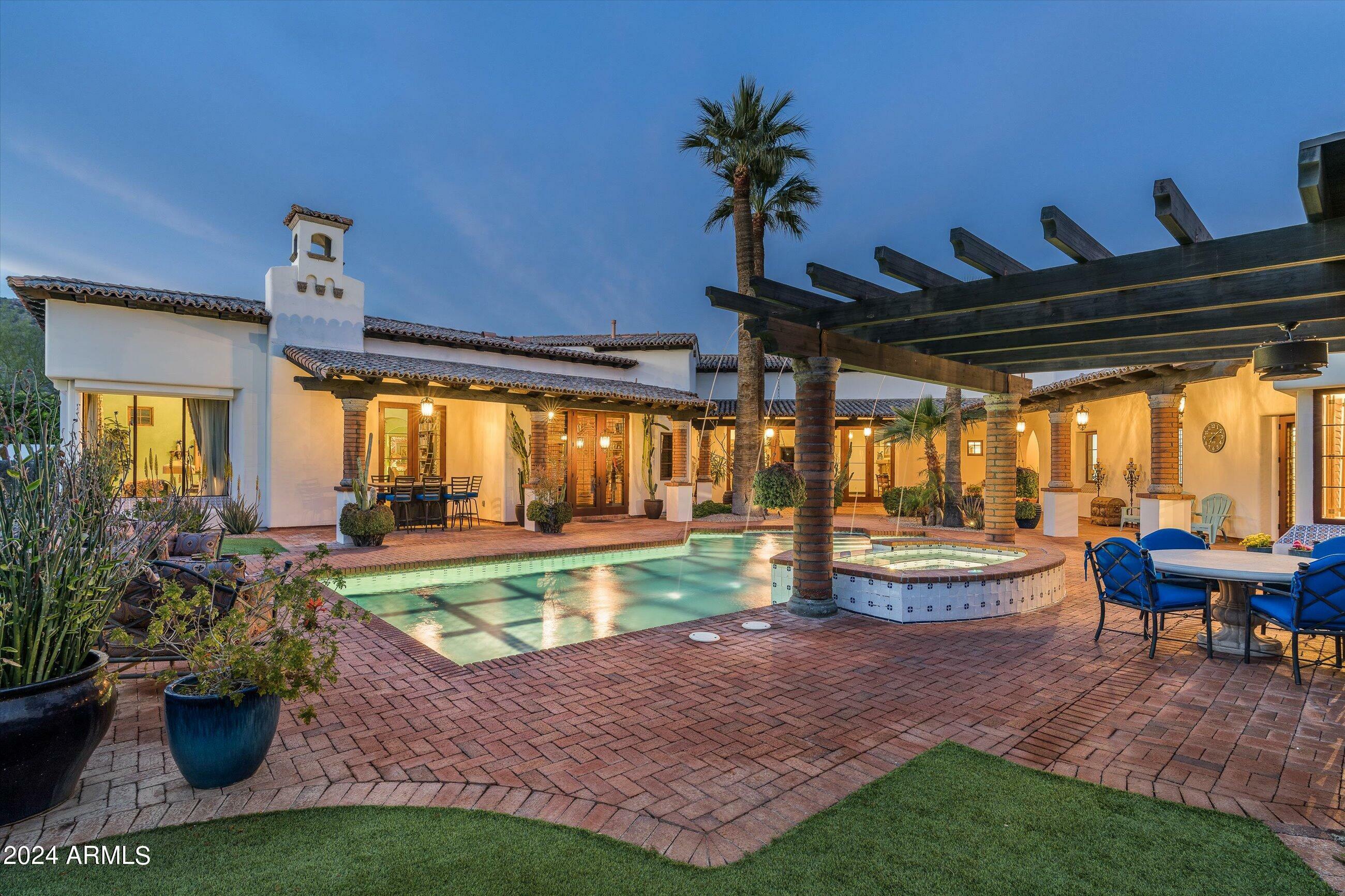Property Photo: 5842 E Redwing Road AZ 85253