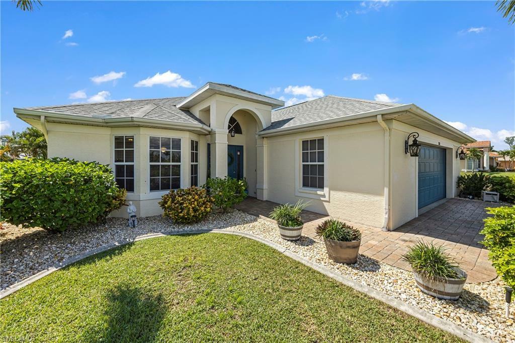 Property Photo:  3718 SW 4th Ln  FL 33991 