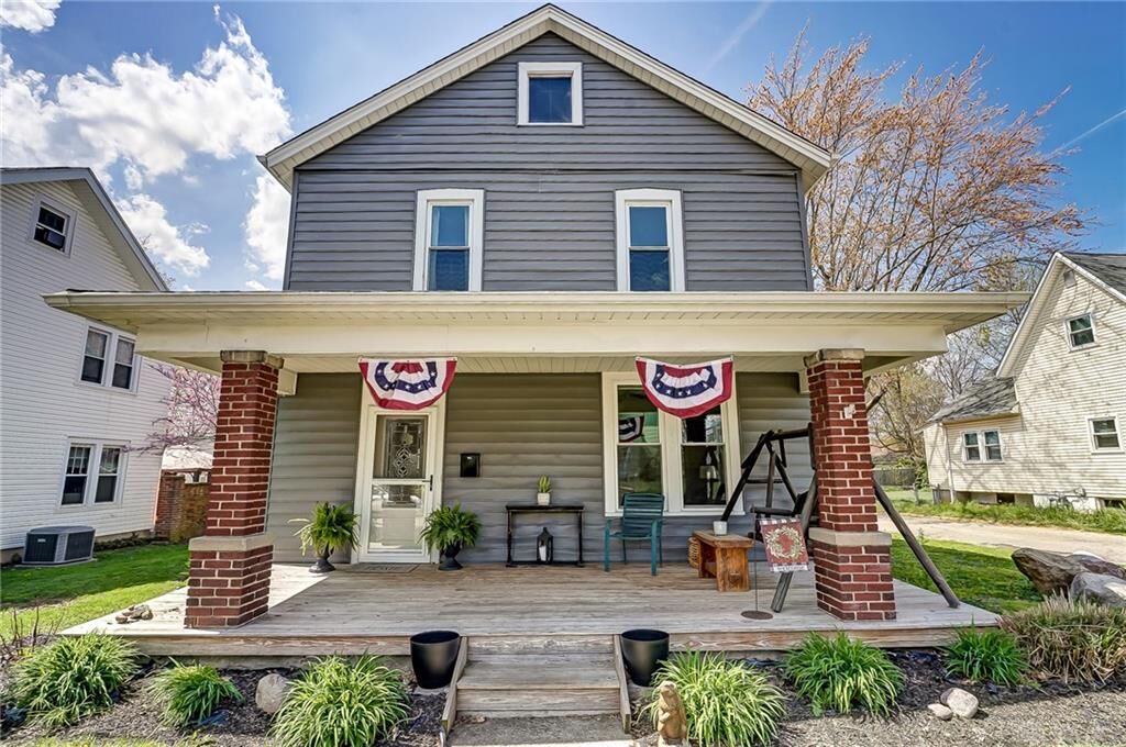 Property Photo:  962 S Detroit Street  OH 45385 
