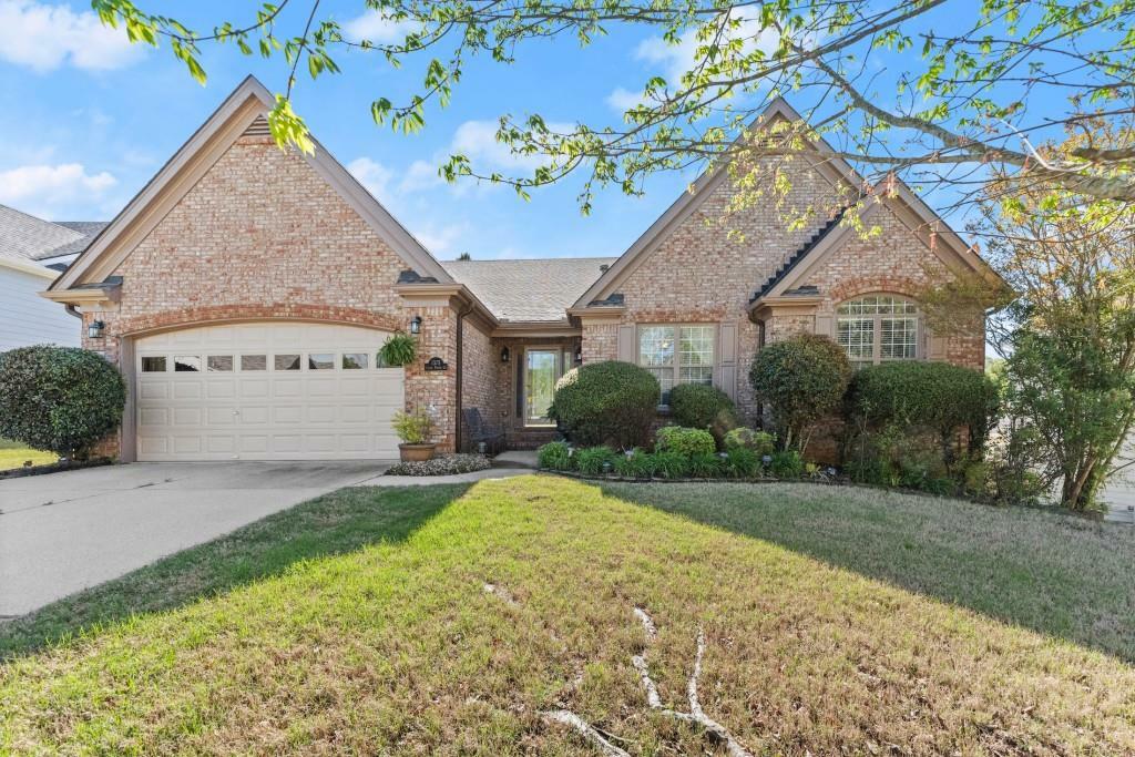Property Photo: 1375 Creek Pointe Circle GA 30043