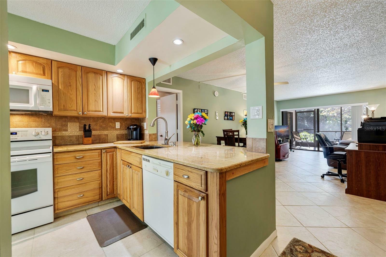Property Photo: 6365 Bahia Del Mar Blvd 105 FL 33715