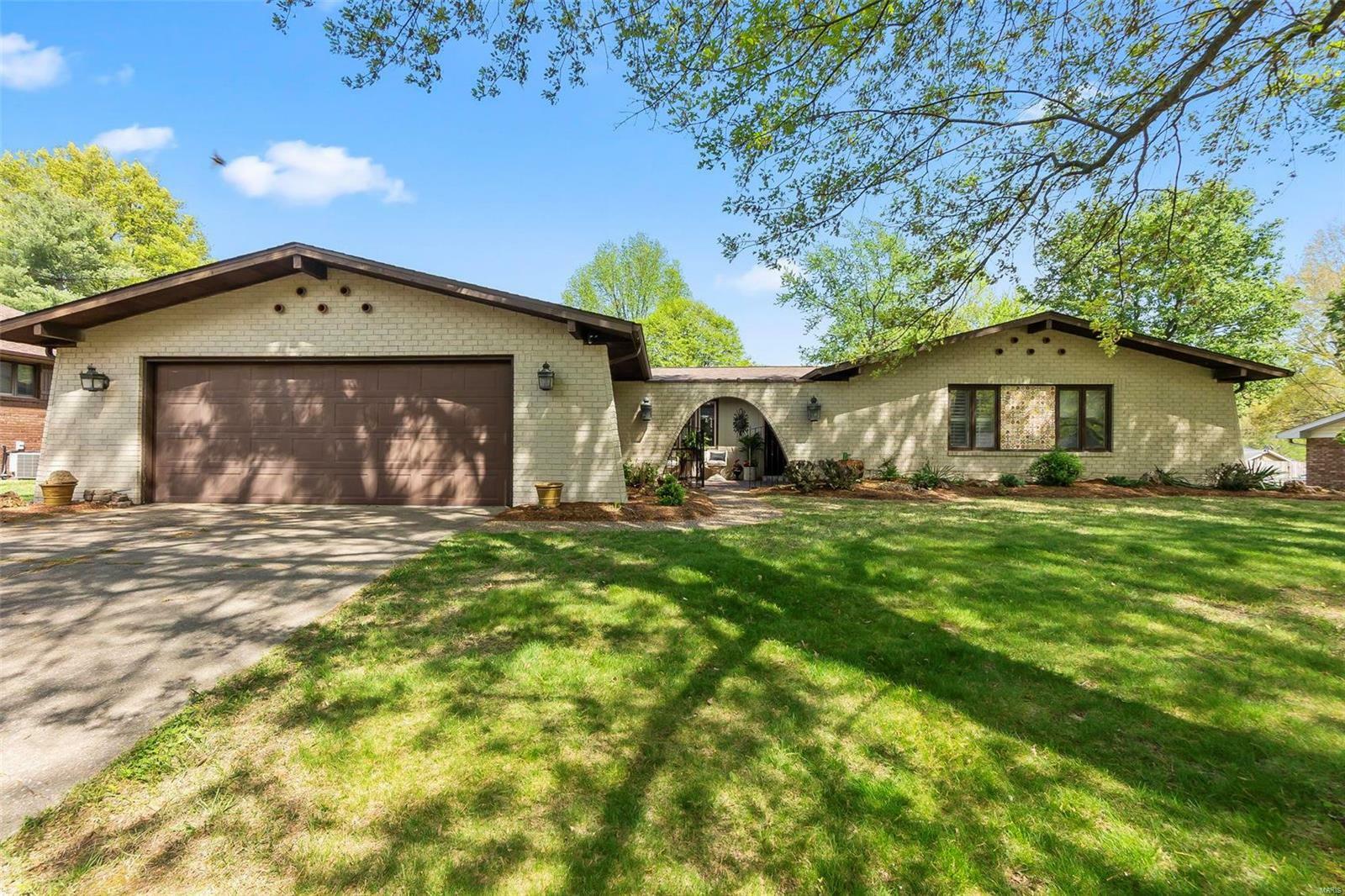 Property Photo:  2920 La Mesa Drive  MO 63701 