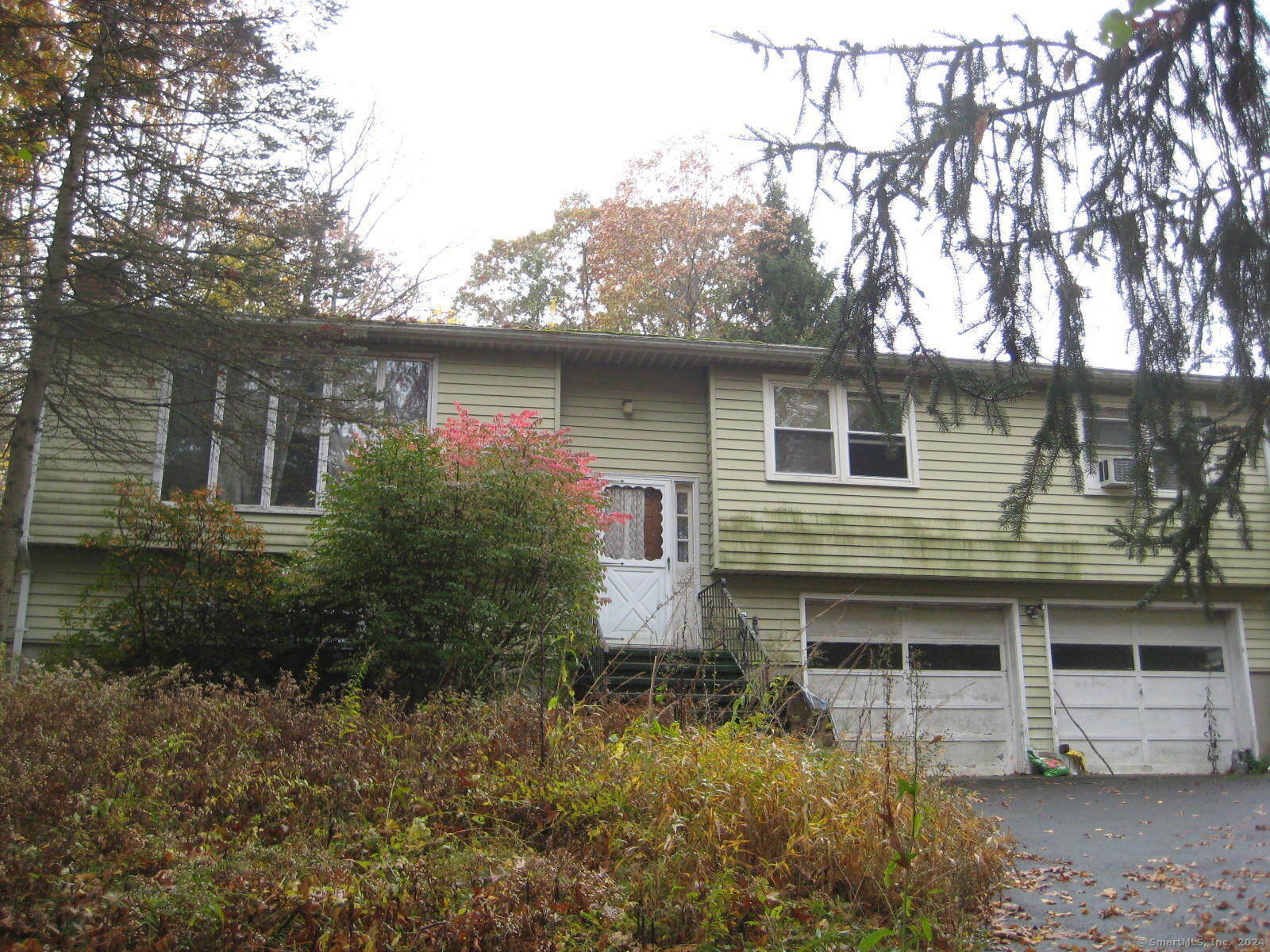 Property Photo:  26 Finch Road  CT 06716 