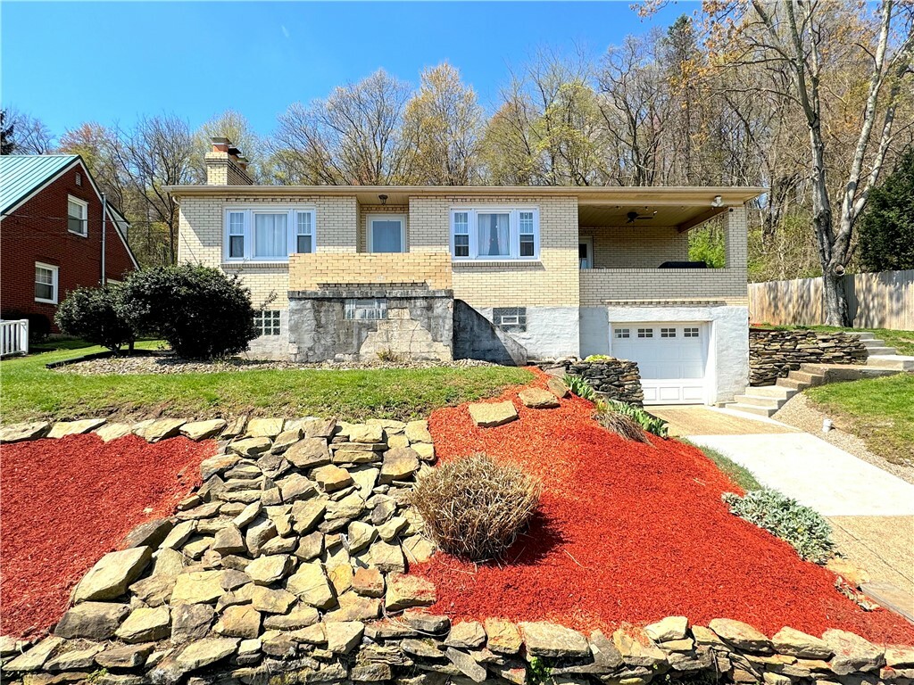 Property Photo: 1005 Zimmerman Street PA 15644