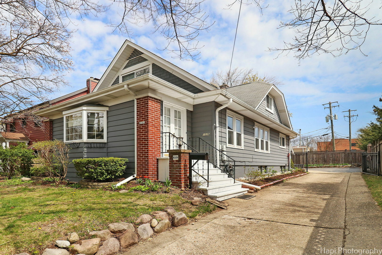 Property Photo:  1039 Angle Avenue  IL 60062 