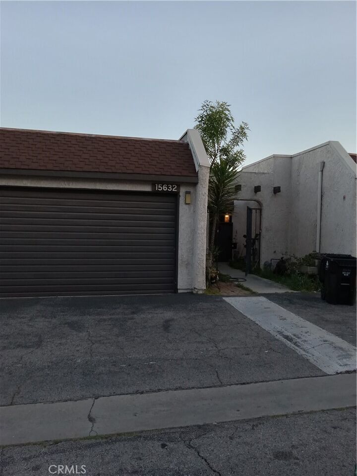 Property Photo: 15632 Viewridge Lane 36 CA 91344