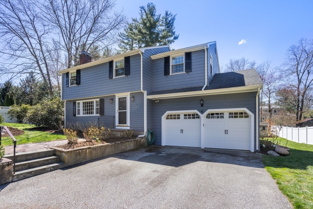 Property Photo:  11 Fox Lane  MA 02052 