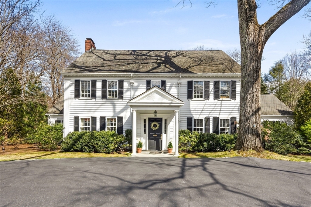 Property Photo: 29 Woodcliff Rd MA 02481
