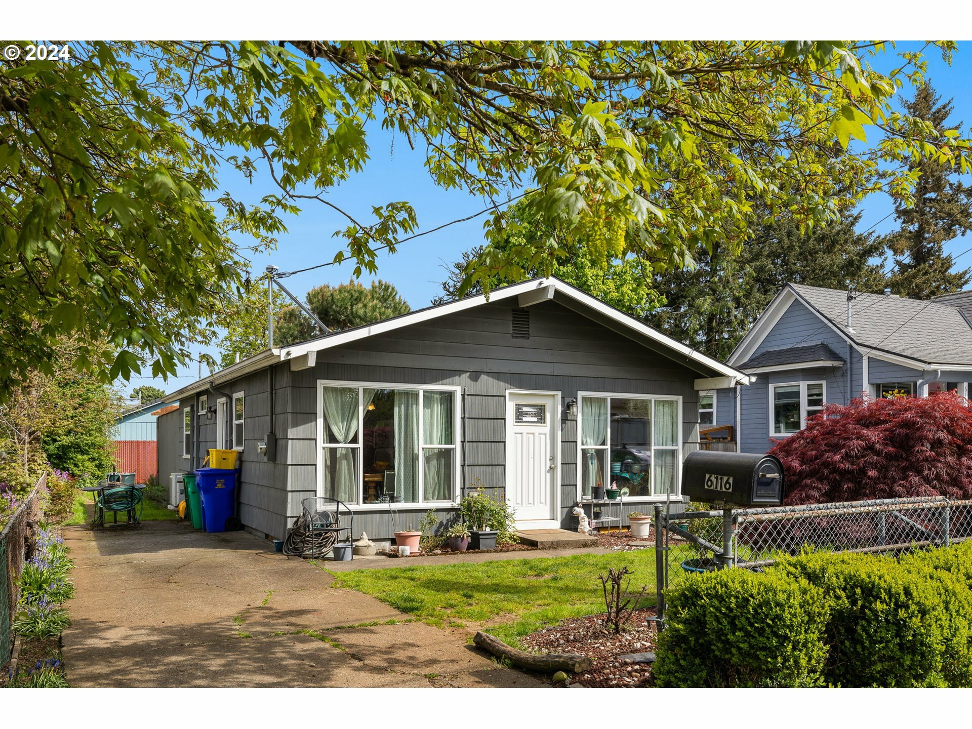 Property Photo:  6116 SE 85th Ave  OR 97266 
