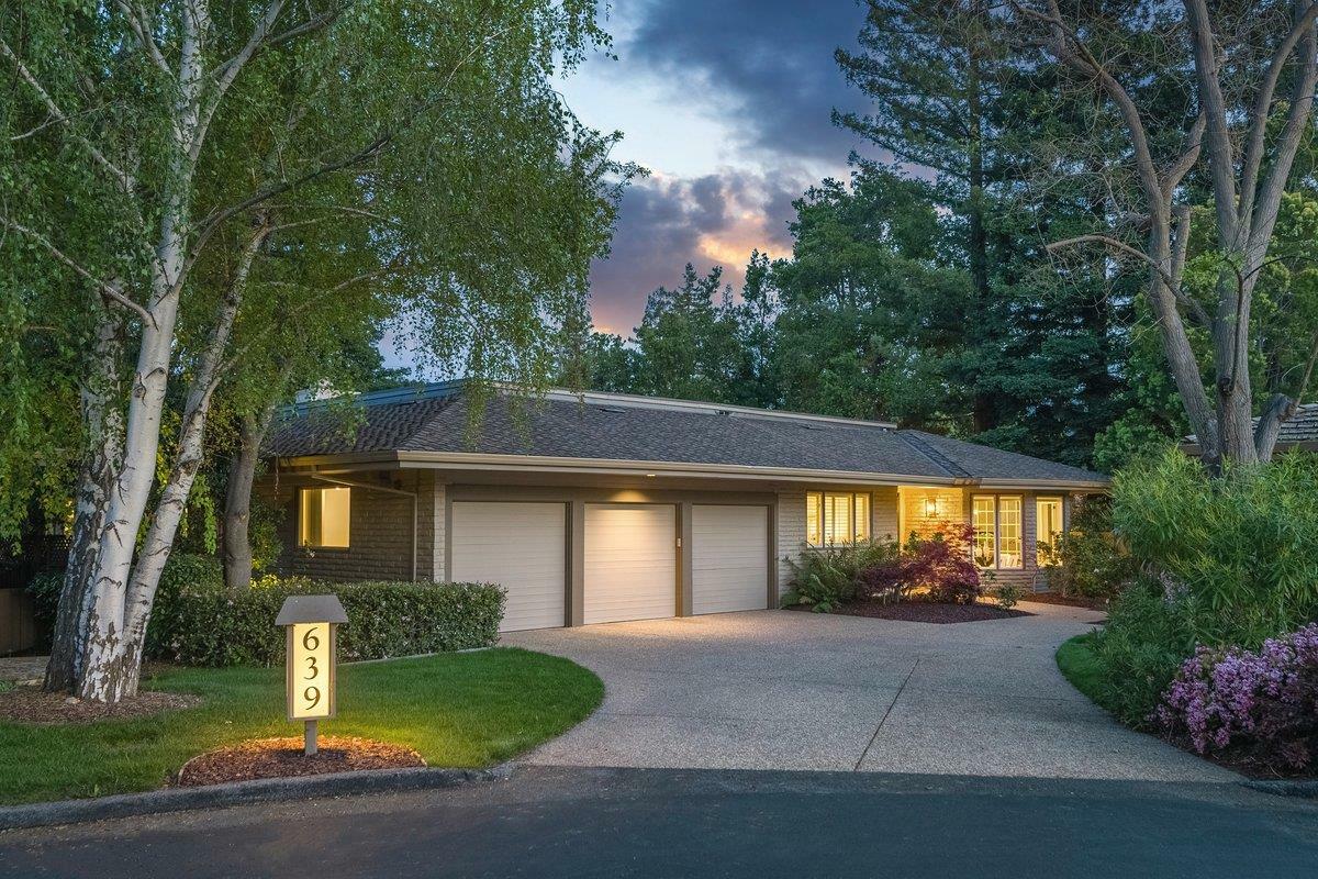 Property Photo: 639 Morningside Road CA 94022