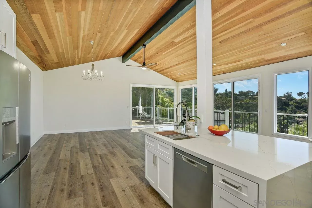 Property Photo:  1935 Nautilus St  CA 92037 