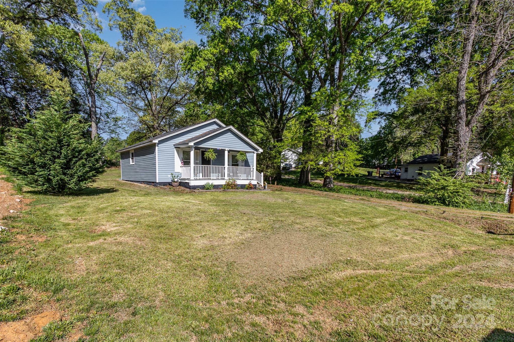 Property Photo:  1047 Pine Circle Drive NW  NC 28027 