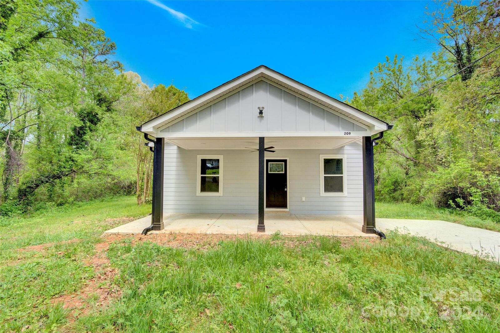 Property Photo:  209 Hubbard Street  NC 28092 