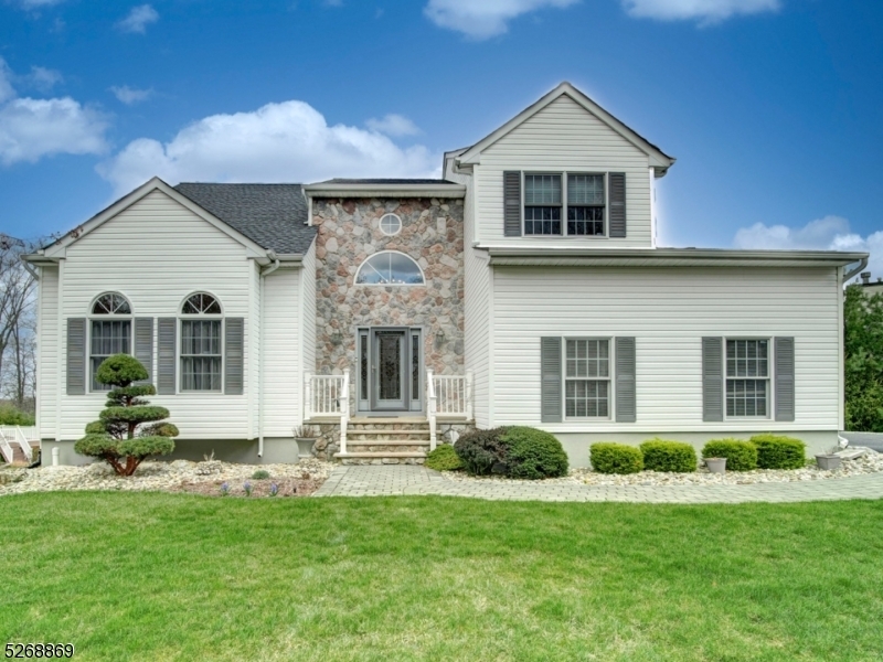 49 Fox Chase Ln  Roxbury Twp. NJ 07852 photo