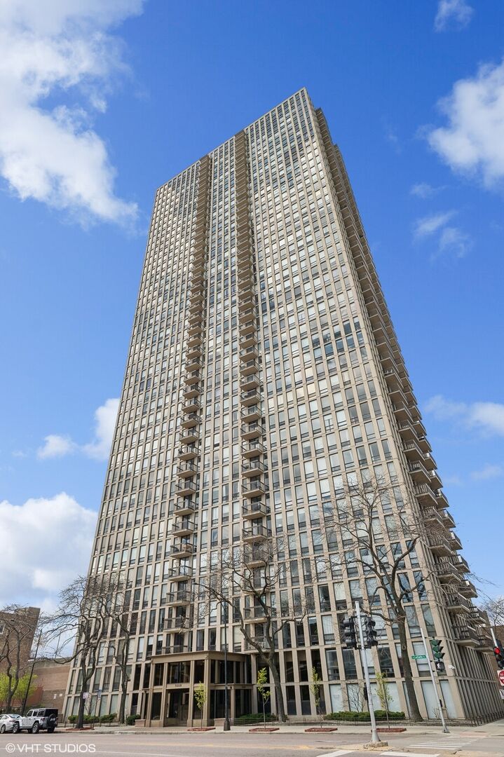 Property Photo:  1660 N Lasalle Drive 3608  IL 60614 