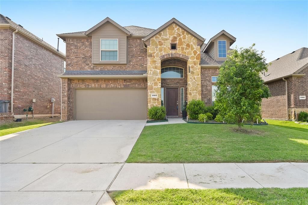 Property Photo:  4004 Moorcroft Road  TX 75036 