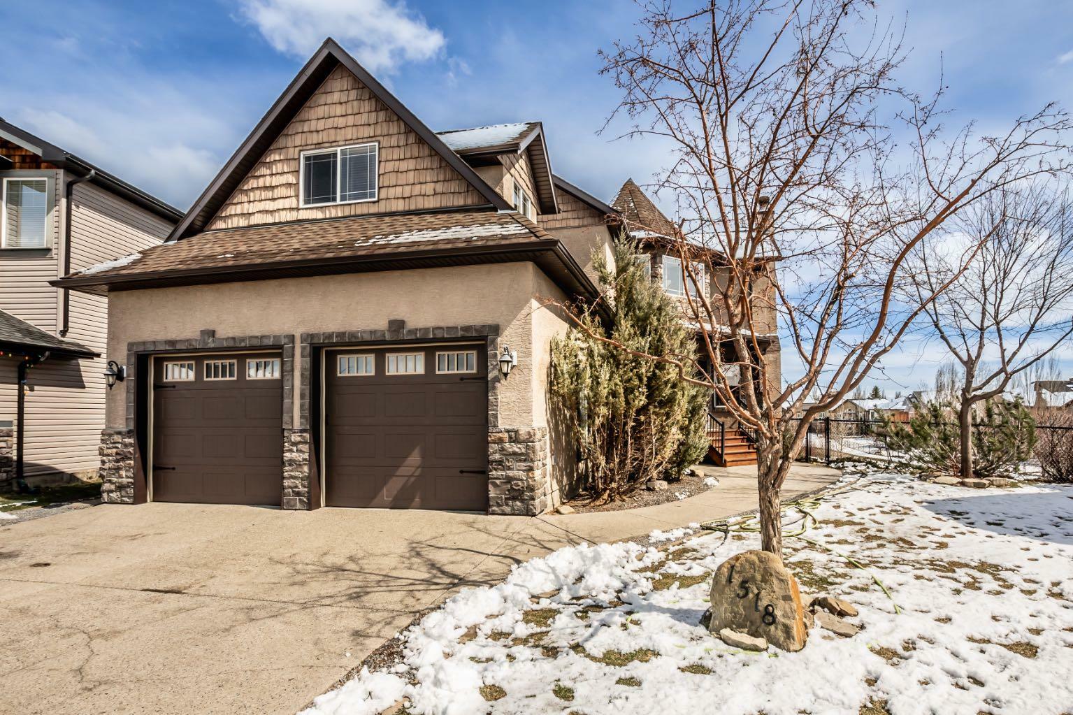 Property Photo:  1518 High Park Drive NW  AB T1V 0A4 