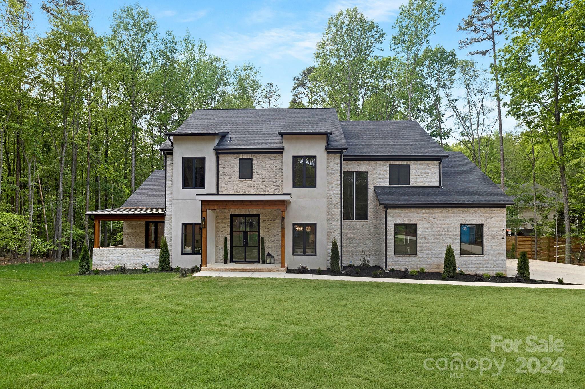 Property Photo: 2418 Cherrywood Lane NC 28104