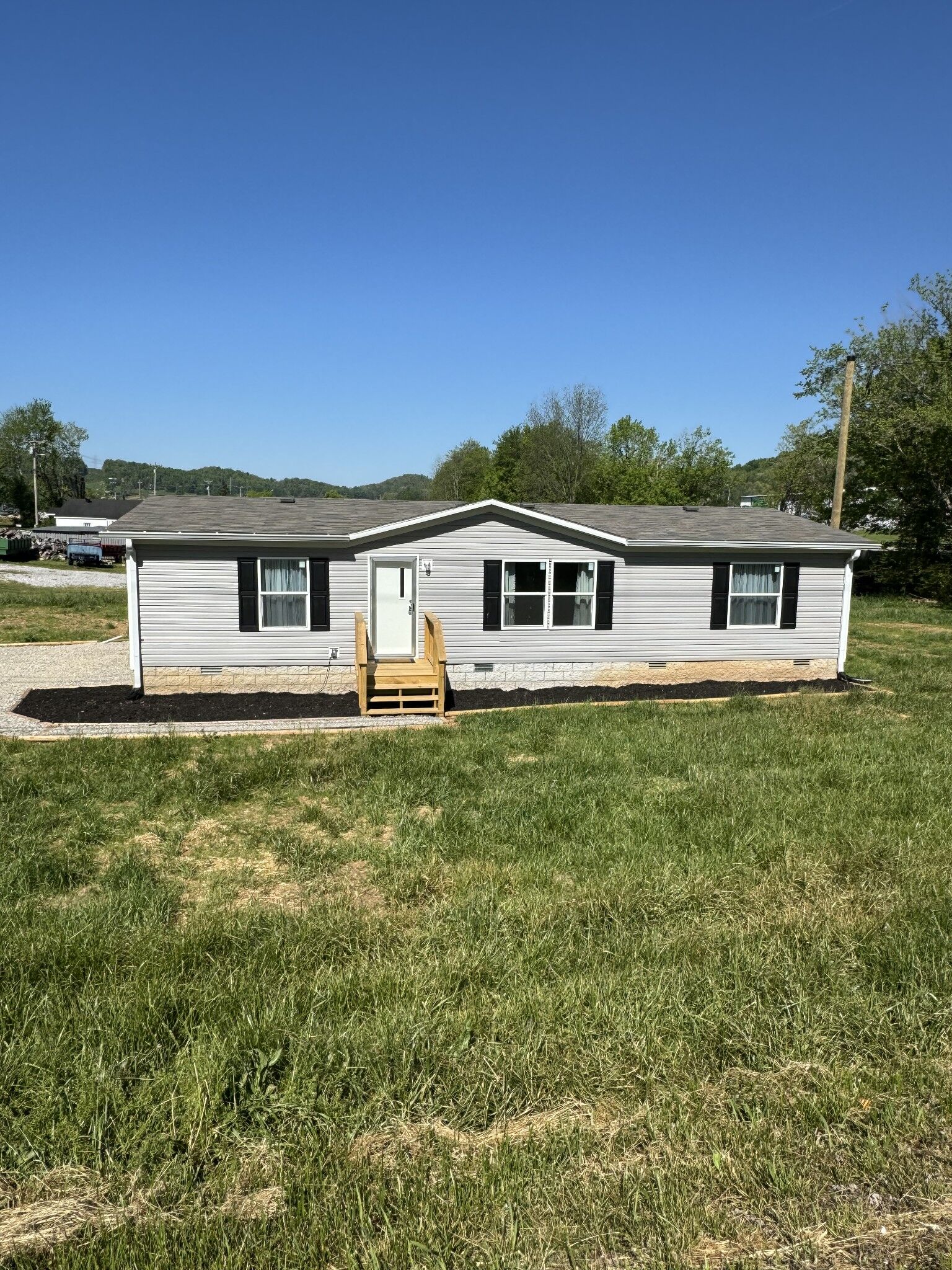Property Photo:  105 Lee Dillon Rd  TN 38570 