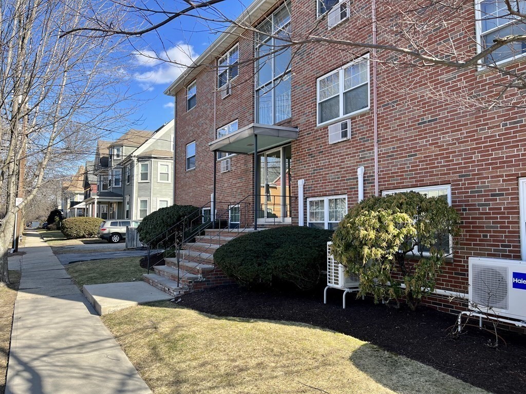 Property Photo: 1 Wyman St 5 MA 02474