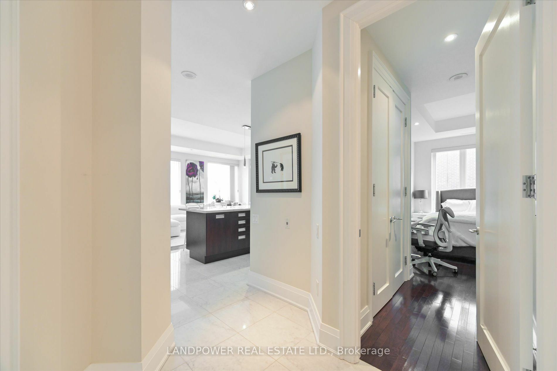 Property Photo:  80 Yorkville Ave 503  ON M5R 2C2 