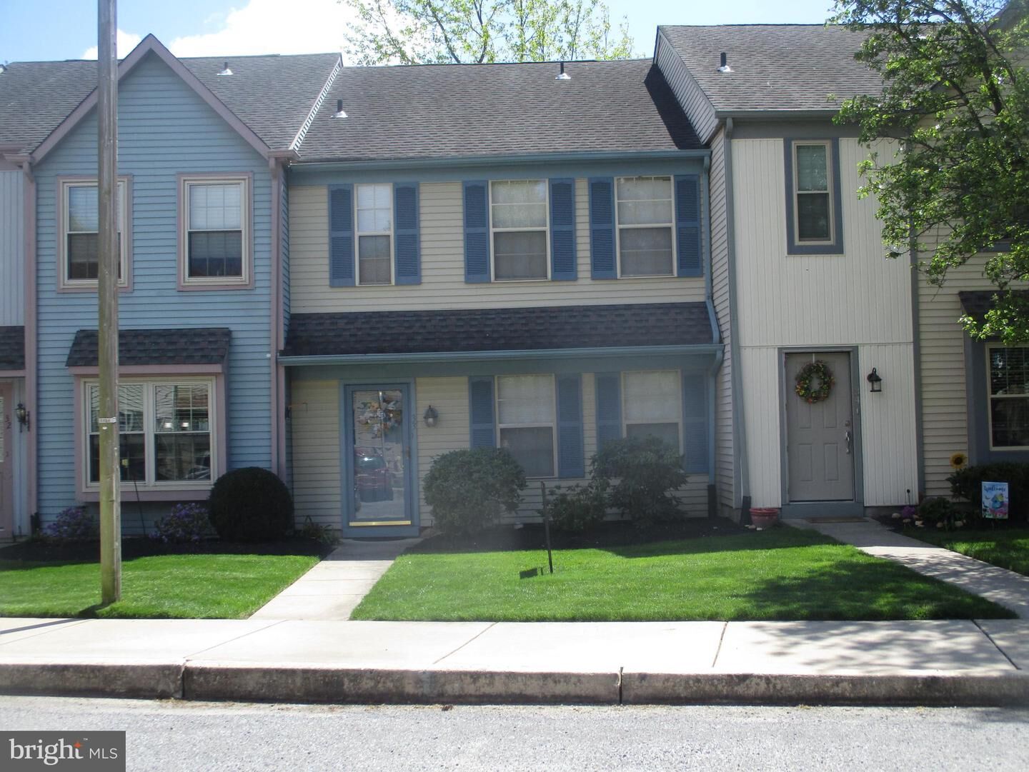 Property Photo: 33 Village Court NJ 08106