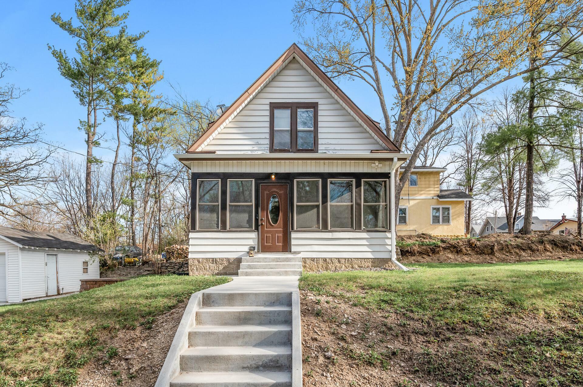 Property Photo:  3501 Queen Avenue N  MN 55412 