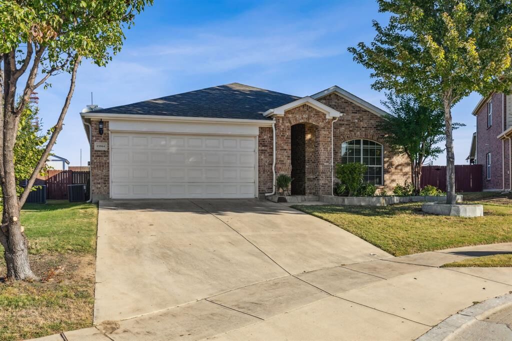Property Photo:  15944 Avenel Way  TX 76177 