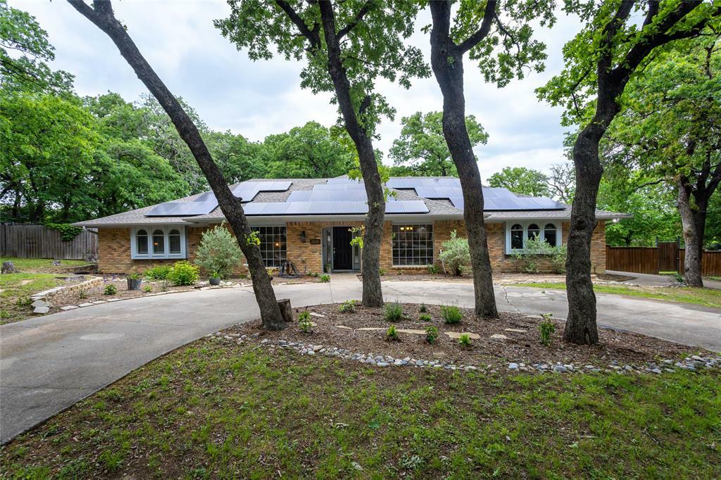 Property Photo:  5609 Trail Lake Drive  TX 76016 