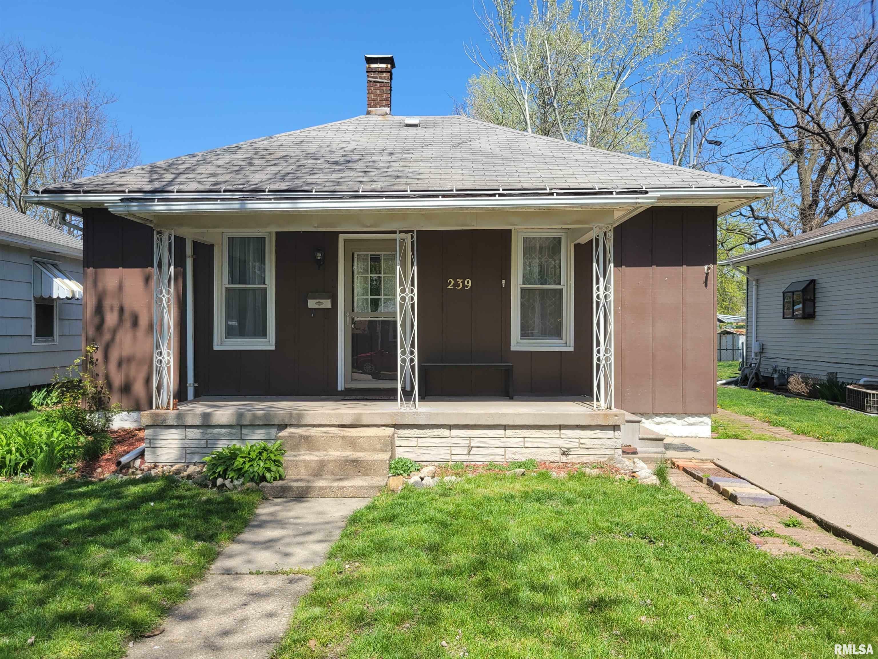 Property Photo:  239 Sapp Street  IL 61554 