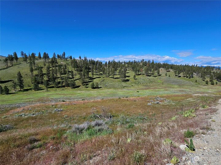 Property Photo:  246  Point Drive  WA 98844 