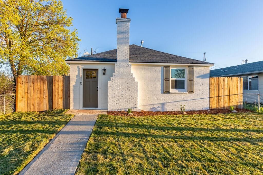 Property Photo: 118 E Everett Ave WA 99207